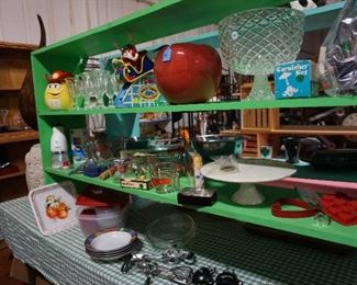 glassware, M&M collectible, cake stand