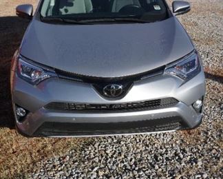 2017 Toyota Rav4 Limited 20,300 miles