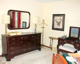 Ethan Allen Bedroom Set (2 Twin Headboards, Dresser with Mirror, Vanity, Chest of Drawers, Endtable)