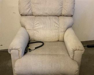 COCH214 Lift Chair By LaZBoy