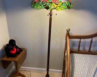 Tiffany Style, 3 bulb Floor Lamp with bronze pole 
