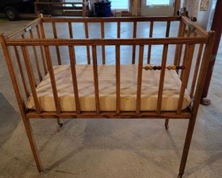 Small vintage baby crib - great for dolls