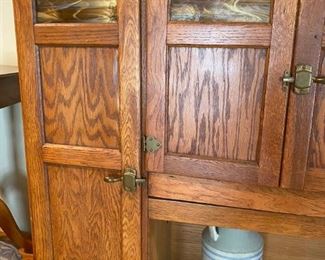 Beautiful antique Hoosier style cabinet with flour sifter and bread box