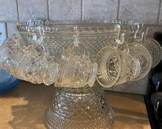 1970's Anchor Hocking Wexford Glass Punch Bowl Set Stand 18 Cups & Ladle