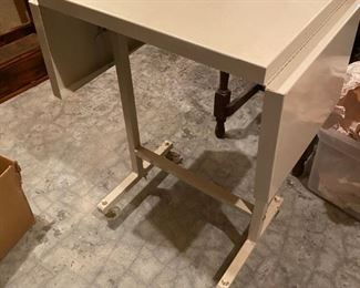 Small Metal Drop-Sides Printer Table