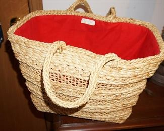 Vintage straw tote bag