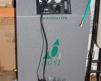 Home oxygen generator