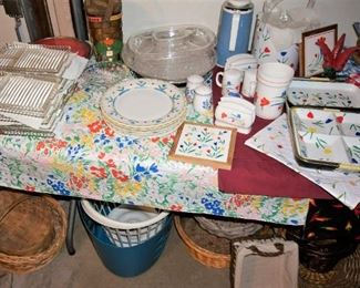 vintage glass bridge set/chip set, 1980s picnic serving set, picnic baskets, laundry baskets, serving trays, table cloths