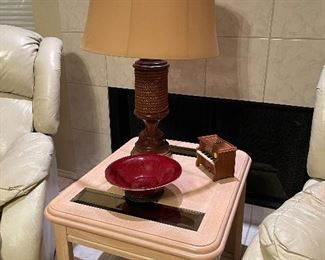 End Table, Lamp, Decor