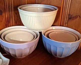 Vintage Williams Sonoma Nested Mixing Bowls: Emile Henry and  Ribbed Patterns