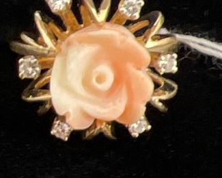 14 K yellow gold with coral carved rose ring size 5