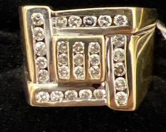 14 k yellow gold ring wit .85 ct total diamond weight size 10
