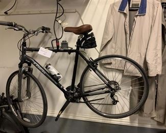 Trek "Verve 2" Bicycle