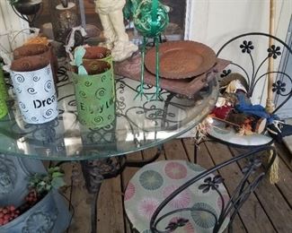 Vintage patio table with 2 chairs