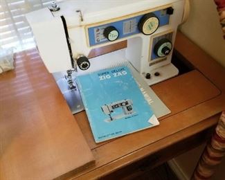 Singer Sewing Machine