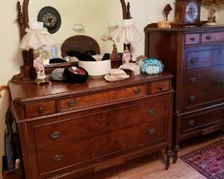Dresser and chest of drawers