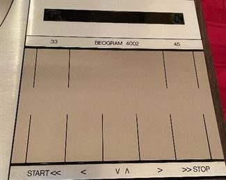 Bang & Olufsen - Beogram 4002 Turntable with Rosewood deck.