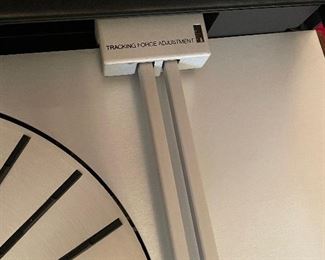 Bang & Olufsen - Beogram 4002 Turntable with Rosewood deck.