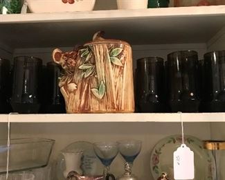Vases and pottery 