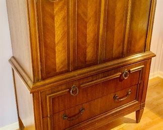 Vintage Mid Century "Italian" Armoire w/ wheels 40"×18"×64"  $115