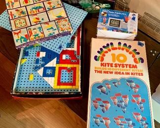 Electric Putting $15
Automic Time Wireless Weather Projection Alarm Clock $18
Skyline 10 Kite System $35
Vintage Pegboard Playtiles  set #21 $20


