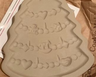 1986 Brown Bag Cookie Art Christmas Tree Mold $15