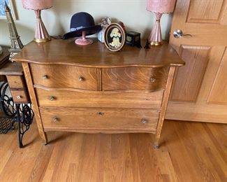 Antique small bedroom dresser/vanity with wheels.