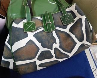 Dooney & Bourke purse 