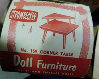 Strombecker corner table