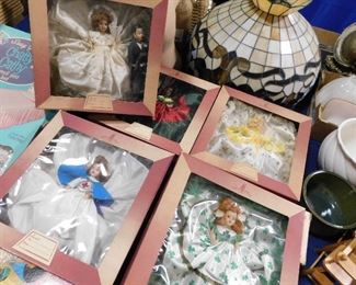 Vintage house of dolls