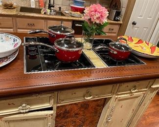 cookware and serving / display dishes