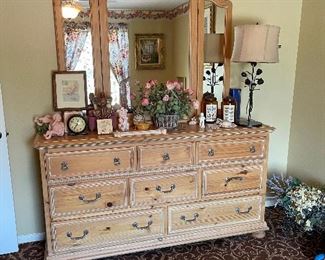 triple dresser with mirror