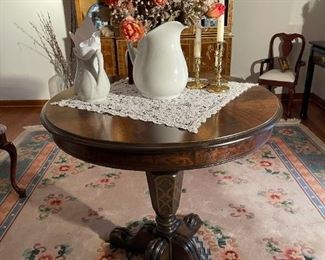IMPERIAL FURNITURE Grand Rapids Round Entryway Pedestal Table