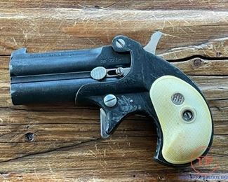 American Weapons Corporation Frontier Model Derringer .22 with Wood Case