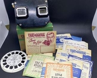 Vintage Sawyers Stereoscope Viewmaster with Disney, Nature, Story Reels