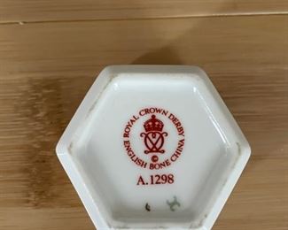 Royal Crown Derby Bone China Pill Box. Photo 3 of 3.