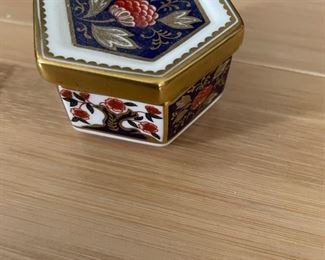 Royal Crown Derby Bone China Pill Box. Photo 1 of 3.