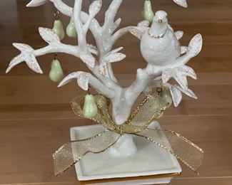 Lenox Partridge In A Pear Tree Porcelain Figurine. Photo 1 of 2.