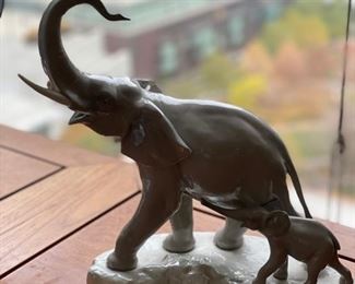 Lladro Elephant Figurines. One Tusk is Broken on the Mom. Photo 1 of 3.