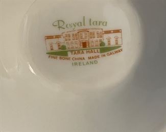 Set of 6 Limited Edition Royal Tara "Merry Christmas" Holly Mugs. Photo 3 of 3.