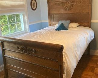 Antique Tiger oak bed $680
Buy it now, call Bill Anderson 615-585-9301 or Diane Cox 864-617-0420