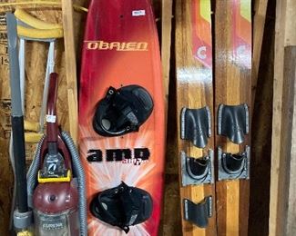 Cyprus garden, Dock Pope JR 57” wood water skis $190
O’Brien AMP 145 wake board $125
