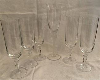 Charming Crystal Champagne Flutes Collection