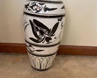 Pretty Vase with Flower Detail