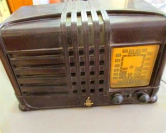 Old Bakelite Radio & Clock