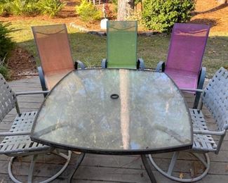 Outdoor table and chairs 