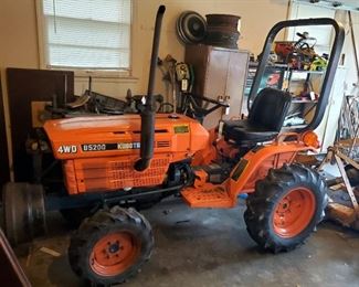 Kubota Tractor Model B5200, Hours Showing 4160, D750 Diesel Motor Water Cooled