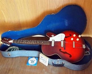 Airline Electric 6 String Guitar, In Carrying Case, Includes Cords