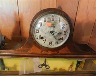 Ingram mantle clock, works 