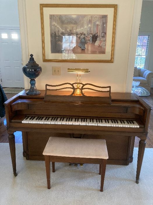 Baldwin piano